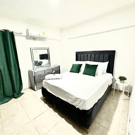 Residencial Ana Maria Hotel Santo Domingo Buitenkant foto