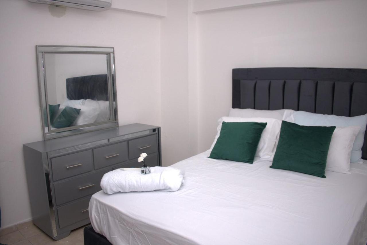 Residencial Ana Maria Hotel Santo Domingo Buitenkant foto